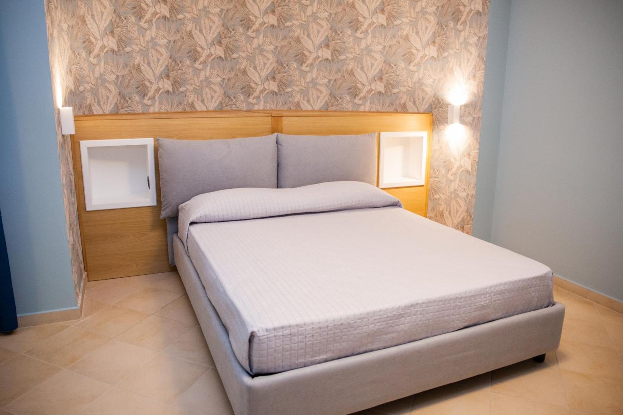 Le Colonne Bed and Breakfast Cassino Εξωτερικό φωτογραφία