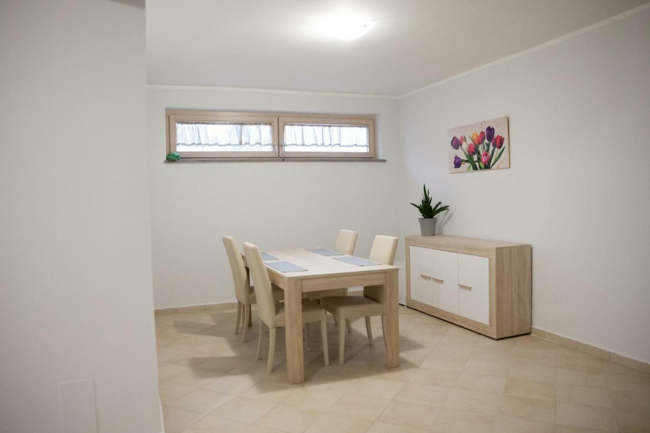 Le Colonne Bed and Breakfast Cassino Εξωτερικό φωτογραφία