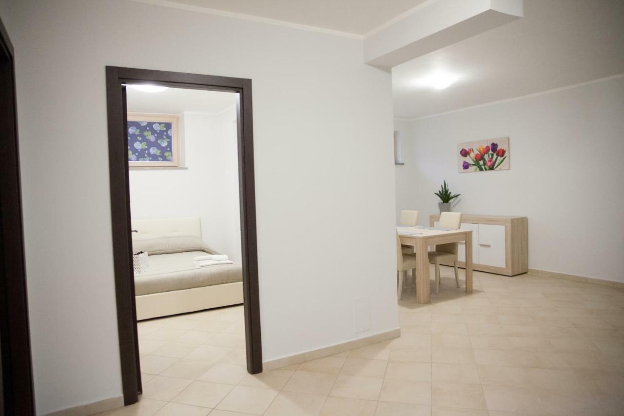 Le Colonne Bed and Breakfast Cassino Εξωτερικό φωτογραφία